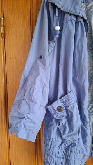 Chaqueta ligera azul