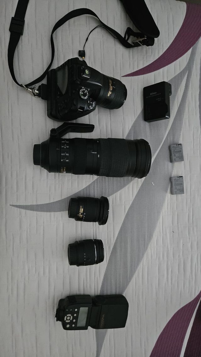 Nikon D3300 + objetivos + flash