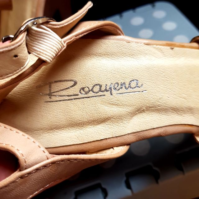 Zapatos beige mujer tacón