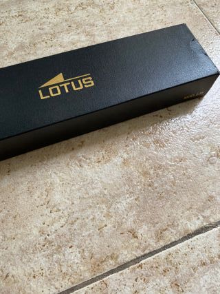 Reloj Lotus Hombre - Elegante Dorado