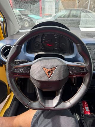 Volante CUPRA - impecable