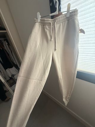 Chándal beige New Era