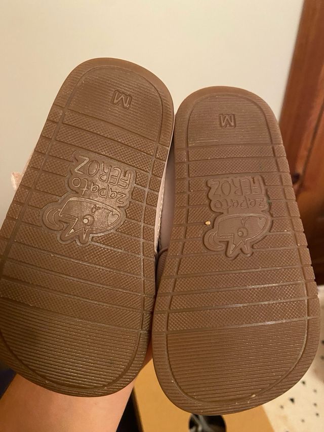 Zapato Feroz Moraira Rosa - Talla M