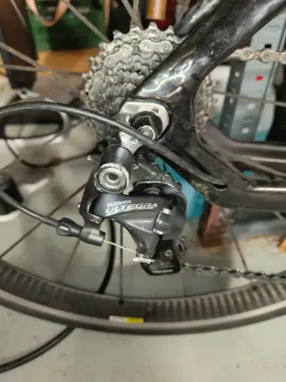 Bicicleta Triatlón Cube carbono