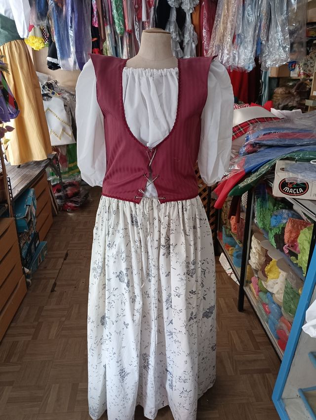 Traje medieval mujer rojo blanco