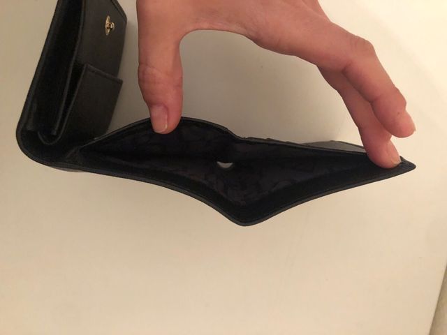 FURLA - cartera piel negro