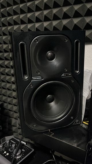 Monitores Behringer B2030A negros