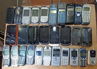 Cellulari Vintage Nokia, Samsung, Motorola...ecc.