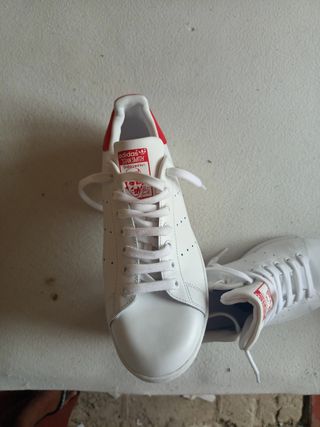 Adidas Stan Smith rojas y blancas