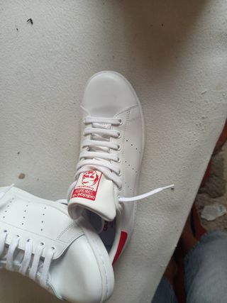 Adidas Stan Smith rojas y blancas
