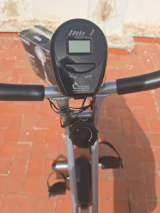 Bicicleta estática plegable