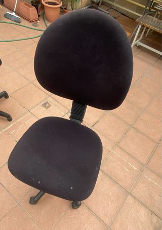 3 Sillas Oficina - 2 Azules, 1 Negra