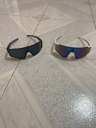 2 Gafas sol deportivas