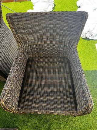 Sofá y mesa jardín mimbre marrón
