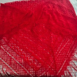 Scialle rosso 