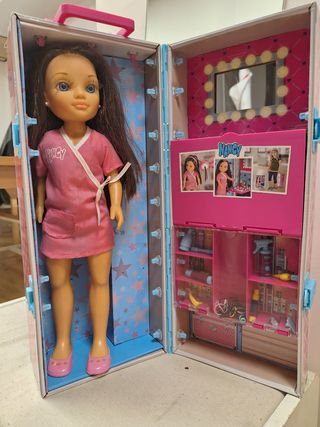 Nancy peluquera maleta