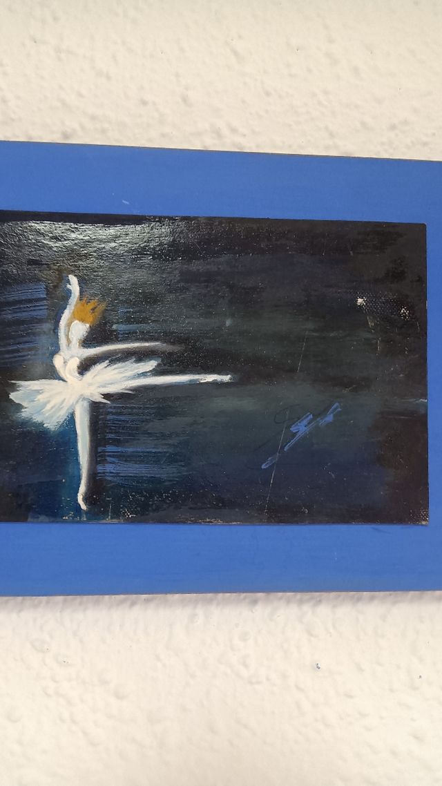 Percha bailarina azul - Madera