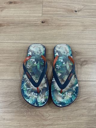 Chanclas Guess original 