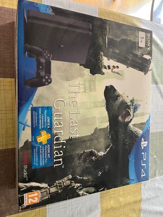 PS4 Slim 1TB - The Last Guardian