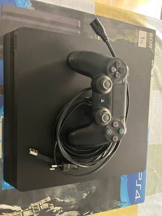 PS4 Slim 1TB - The Last Guardian
