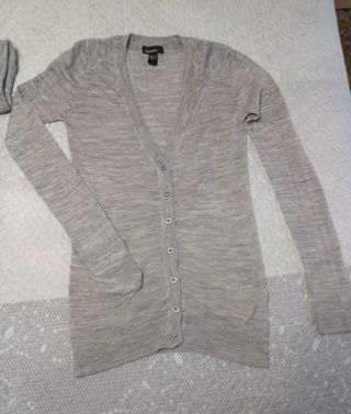 Conjunto Mango - Jersey y cárdigan gris