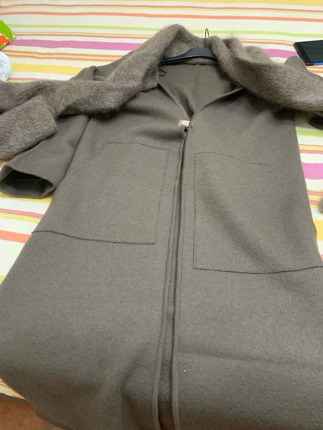 Cappotto lungo marrone senza marca