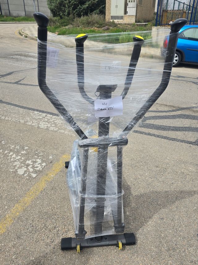 Bicicleta elíptica casi NUEVA.