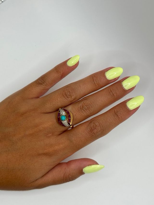 Anillo oro amarillo 18k | Rubí turquesa