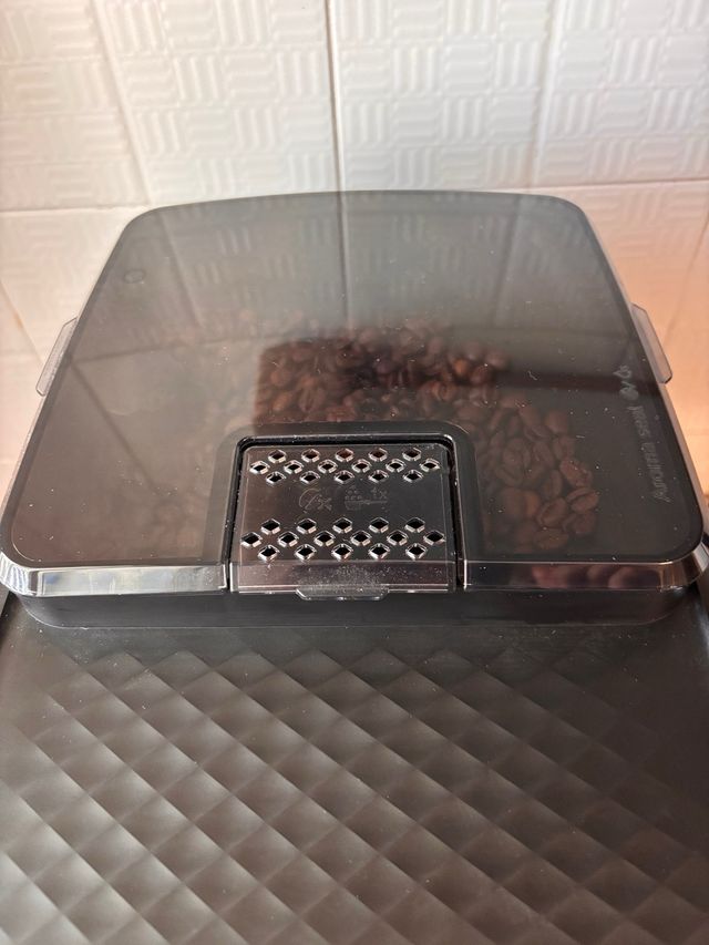 Cafetera superautomática Philips 2200 CON Garantía