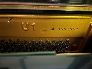 Piano Yamaha U1 - Año 1983