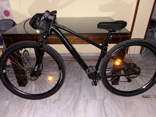 Bicicleta montaña 29" prácticamente nueva