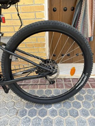 Bicicleta montaña 29" prácticamente nueva