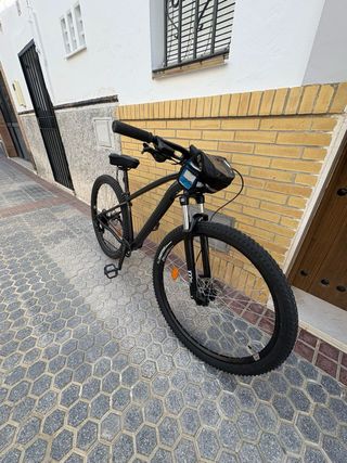 Bicicleta montaña 29" prácticamente nueva