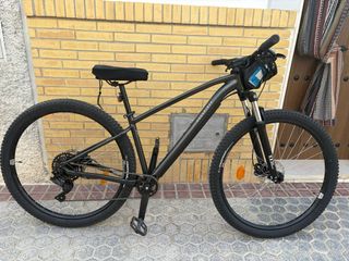 Bicicleta montaña 29" prácticamente nueva