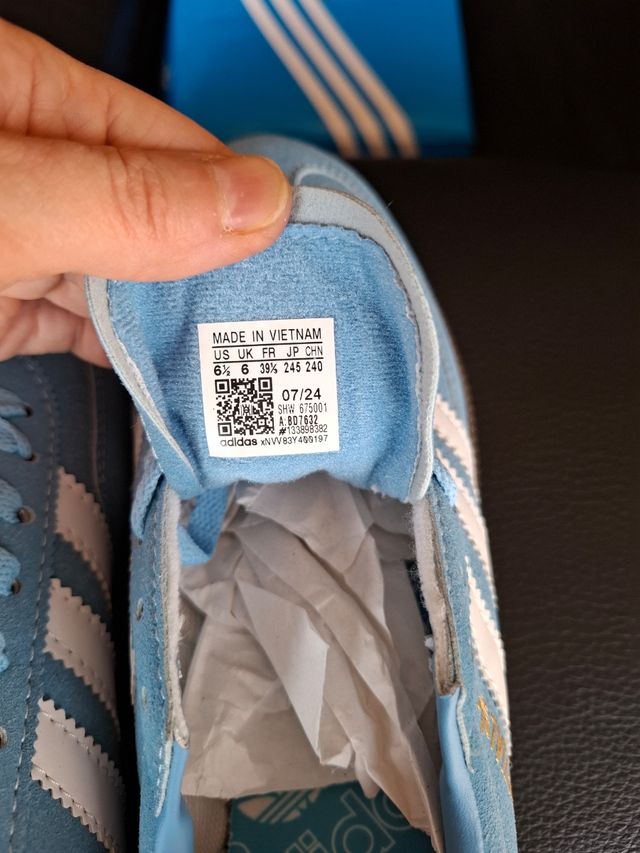 Adidas Spezial unisex . Talla 39