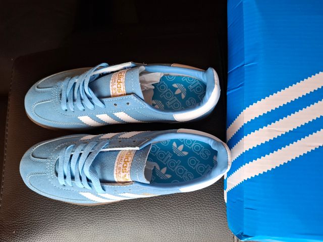 Adidas Spezial unisex . Talla 39