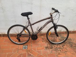Bicicleta Btwin en perfecto estado.