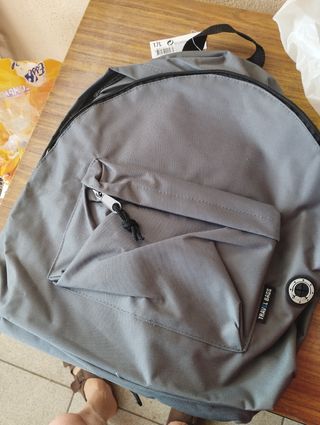 Mochila Gris 17L - Nueva
