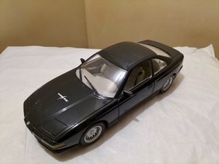 BMW 850i Maisto no Bburago 