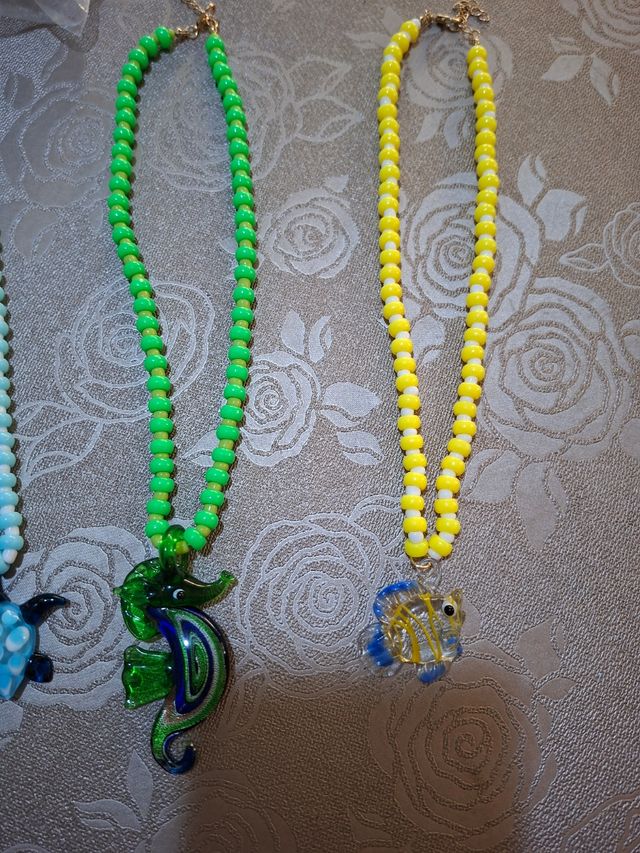 Collares cristal: 4 piezas