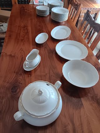 Vajilla porcelana Thun seminueva