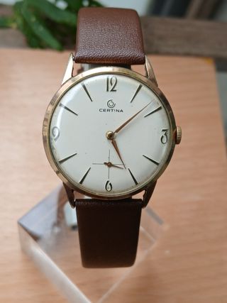 Certina Kf330: Reloj mecánico