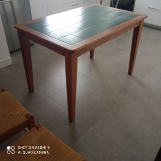 Mesa madera+4 sillas - Azulejos verdes