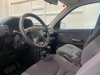LAND-ROVER Freelander 2.5 V6 S Steptronic Excursion