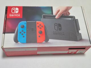 Nintendo Switch -  SOLO CAJA