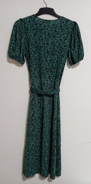 Vestido Zara midi flores verde