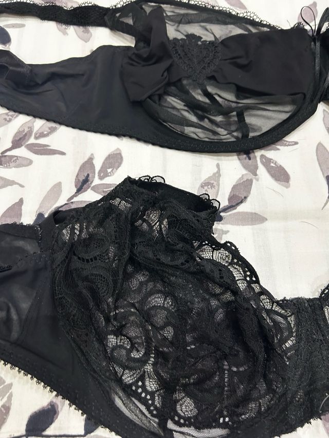 Reggiseno beige e nero taglia 5.