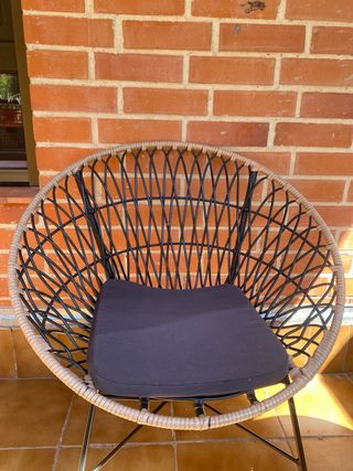Poltrone da terrazza, tavolo e moquette Maison du Monde