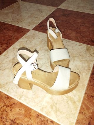 Sandalias Marypaz beige tacón 39