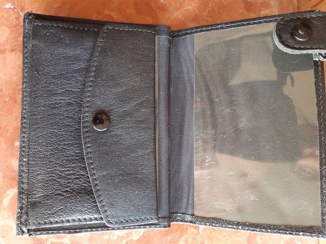 Monedero y billetera Piel marrón muy oscuro